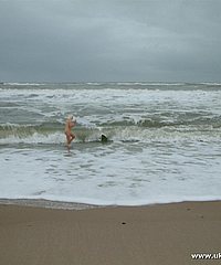 Beach Babes Flashing